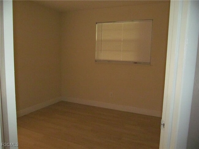 Building Photo - 1411 Caywood Cir S