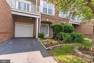 Building Photo - 6321 Eagle Ridge Ln