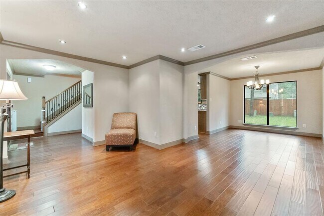 Foto del edificio - 104 W Rainbow Ridge Cir