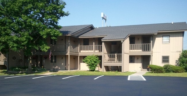 Building Photo - Ontario Village Apartments - 395-7