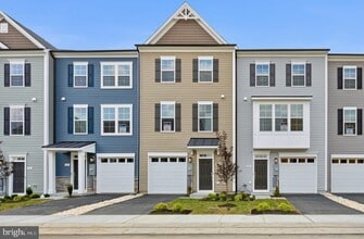 Building Photo - 241 Monteith Dr