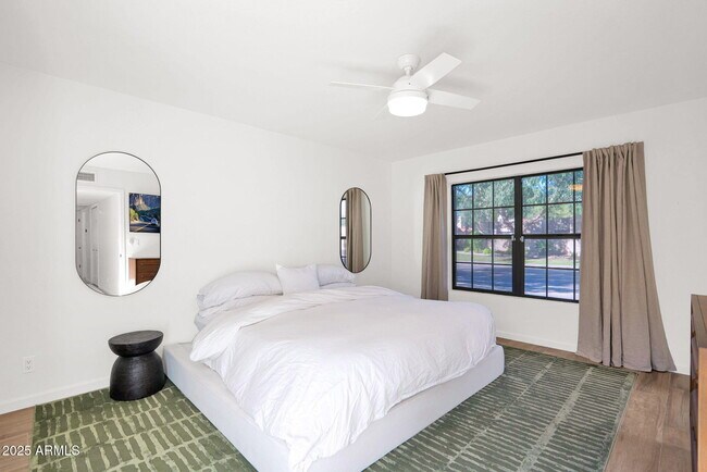 Foto del edificio - 6349 N 78th St