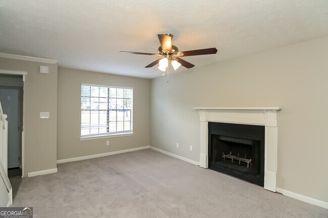 Building Photo - 8070 Linda Ct