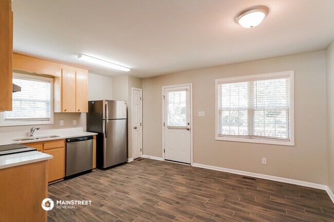Building Photo - 119 Stone Ridge Dr