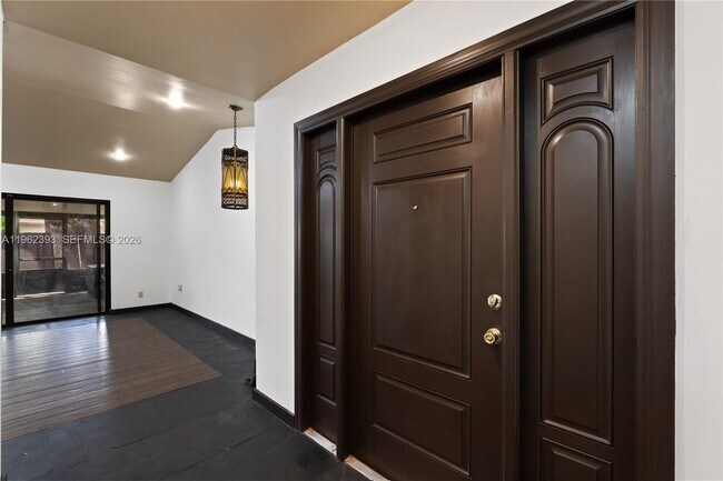 Foto del edificio - 9850 NW 15th Ct