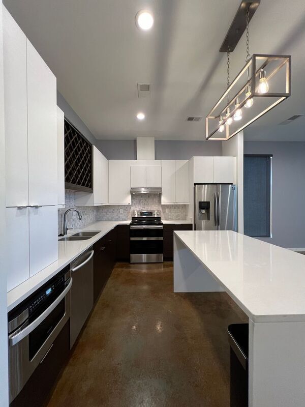 Building Photo - 448 Frontline Cove