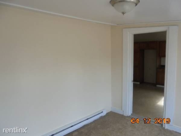Primary Photo - 4 br, 1 bath House - 213 Stutson St