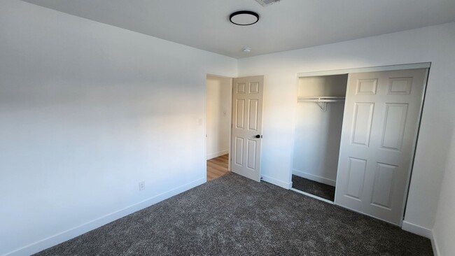 Building Photo - Totally rehabbed and Gorgeous 3 bedroom an...