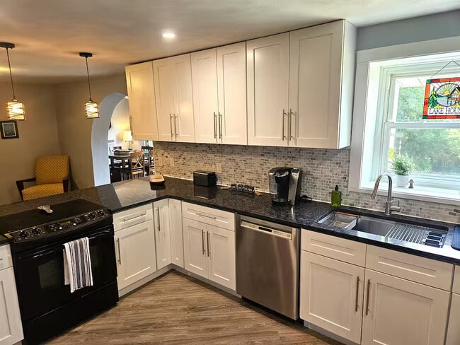 Remodeled Kitchen - 6117 E Lake Rd