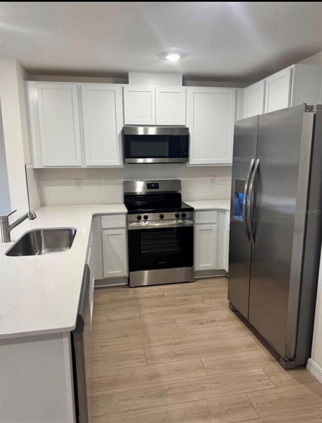 Building Photo - 1822 Lindens St