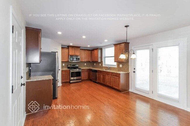Building Photo - 1549 Station Ridge Dr SE
