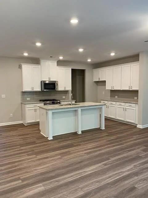 Building Photo - 1343 Elderwood Way