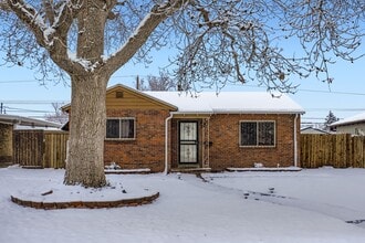 Building Photo - 3540 Newport St
