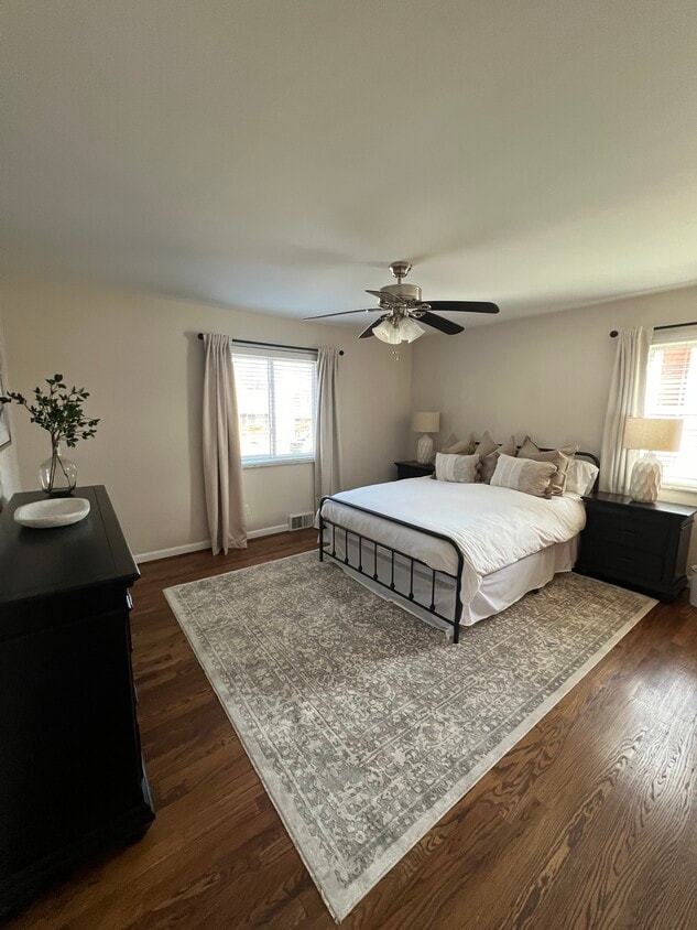 Dormitorio 1 - 4929 Kelsch Ln