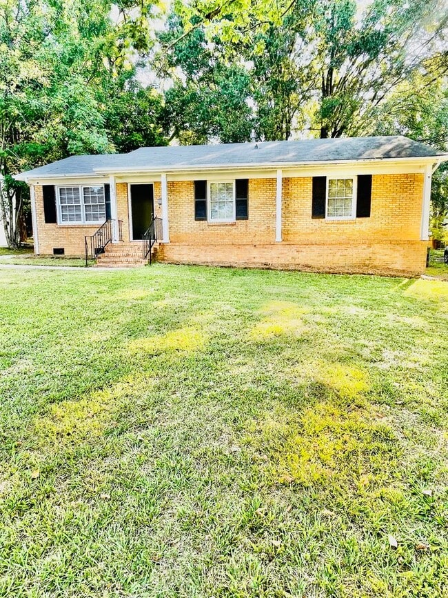 Building Photo - 332 Clover Hitch Dr