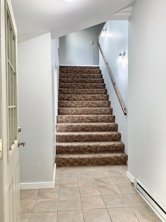 Entry - 12 Dennison St