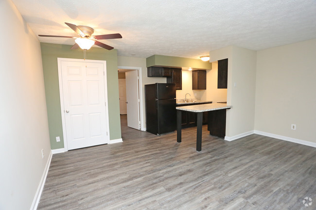 1BR, 1BA - 675 SF - Living Room - VALORE AT THE BAXTER