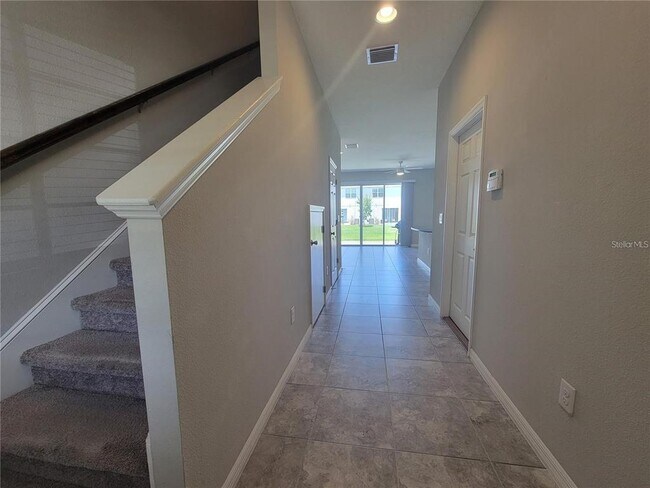 Foto del edificio - 7113 Grand Elm Dr