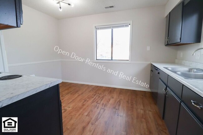 Foto del edificio - 4934 Vermont Ln