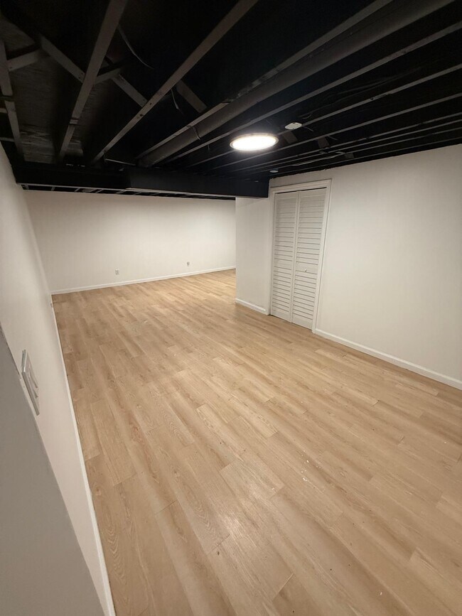 Foto del edificio - 904 Ridge Dr