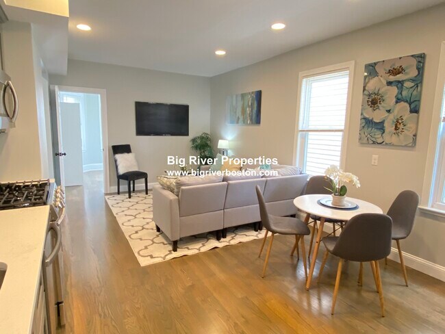 Foto del edificio - 23 Howes St