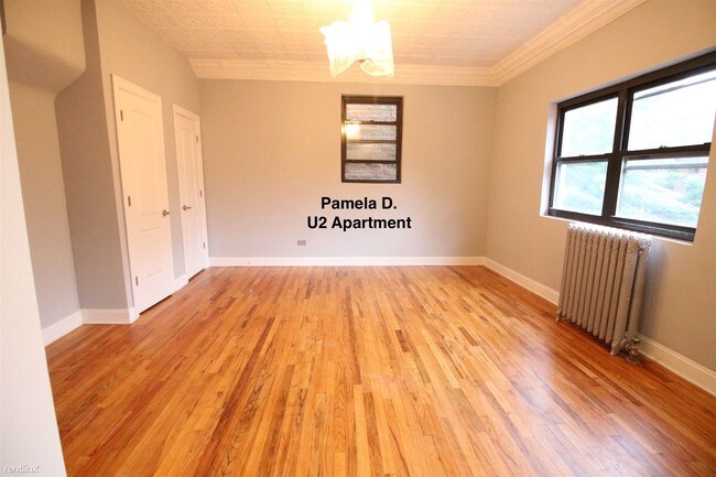 Building Photo - 378 7th St