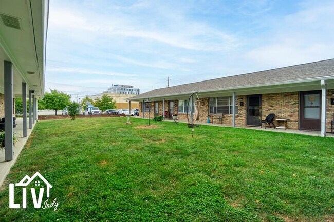 Building Photo - 6134 Hillside Ave