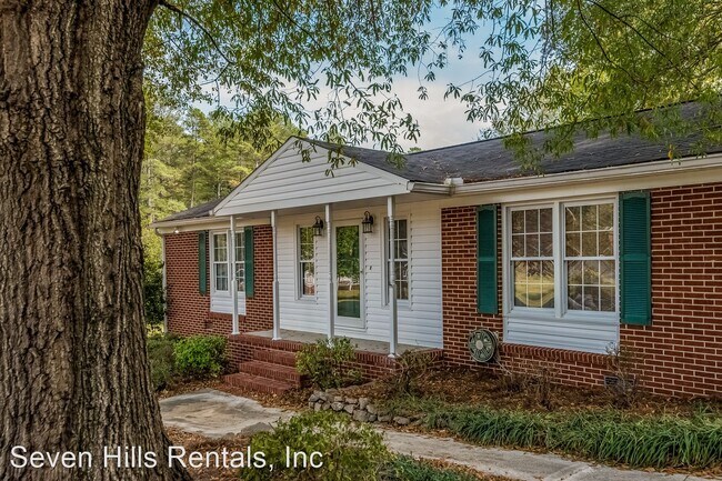 Building Photo - 3 br, 1 bath House - 24 Lionel Lane