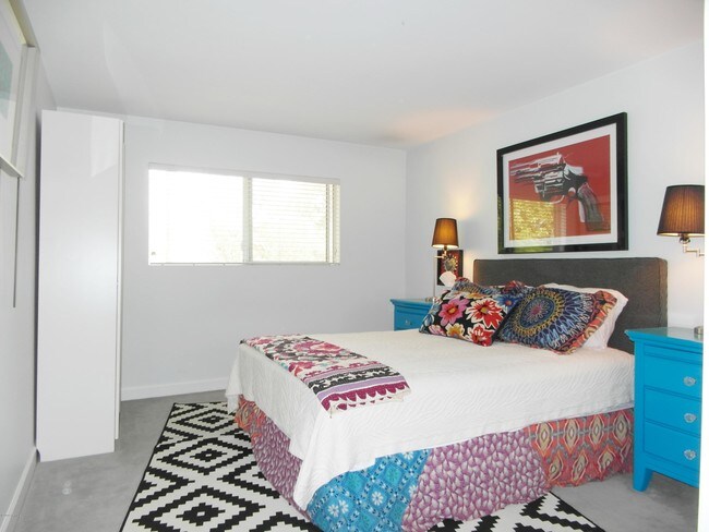 Foto del edificio - 7601 E 2nd St