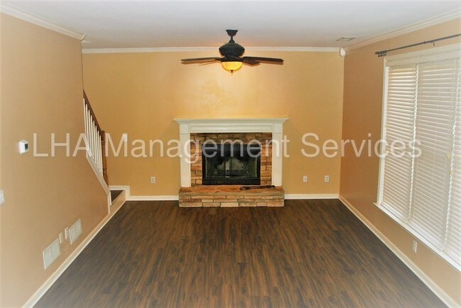 Building Photo - 3838 Princeton Oaks NW