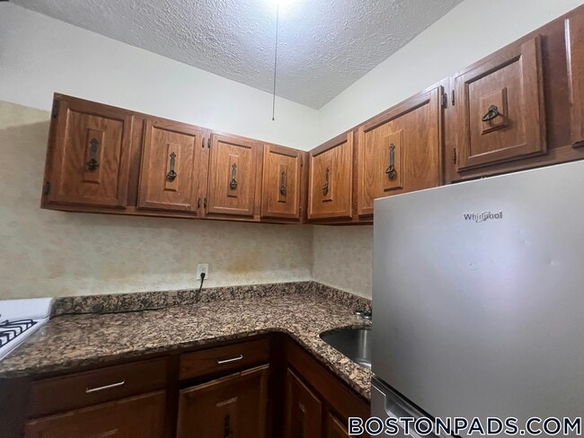 Building Photo - 17-19-19 Washington St S