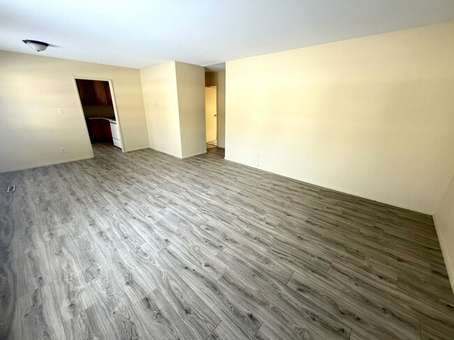 Foto del edificio - 2015 Southwood Dr