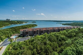 Building Photo - 325 Majestic Dr