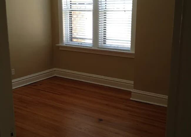 Building Photo - 7555 Byron Pl