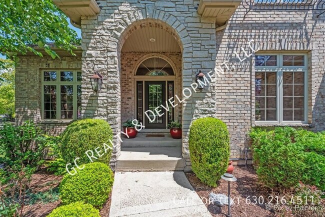 Building Photo - ***POOL & CLUBHOUSE COMMUNITY / PLAINFIELD...