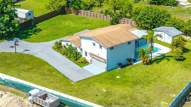 Foto del edificio - 19450 SW 125th Ave