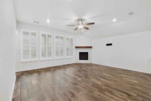 Building Photo - 10142 Boswell Dr