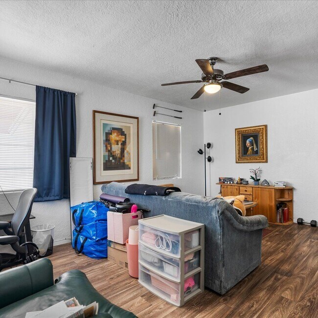 Foto del edificio - 449 N Drew St E