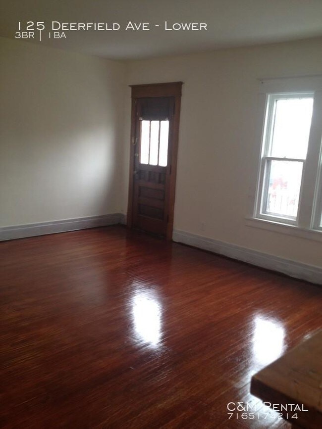 Foto del edificio - 3 bedroom in Buffalo NY 14215
