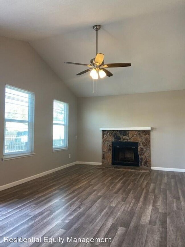 Building Photo - 2 br, 1 bath House - 5100 La Pamela Way