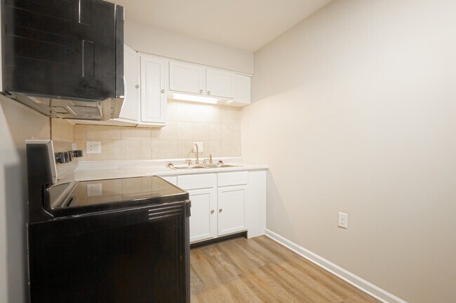 Cocina - 733 E Wilbeth