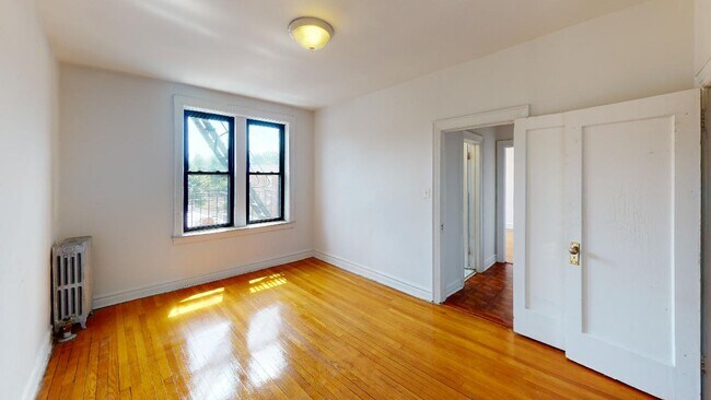 Building Photo - 108-02 72nd Avenue