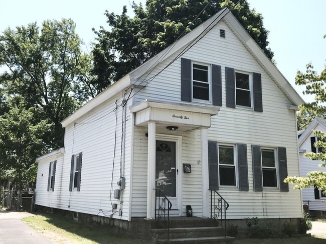 Building Photo - 75 4th Ave