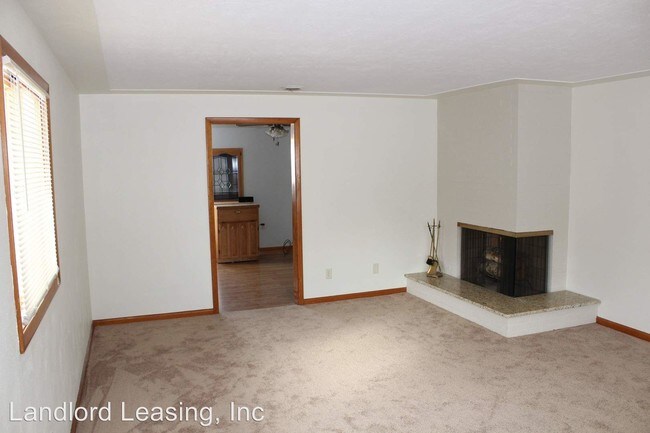 Building Photo - 176 Woodhill Dr