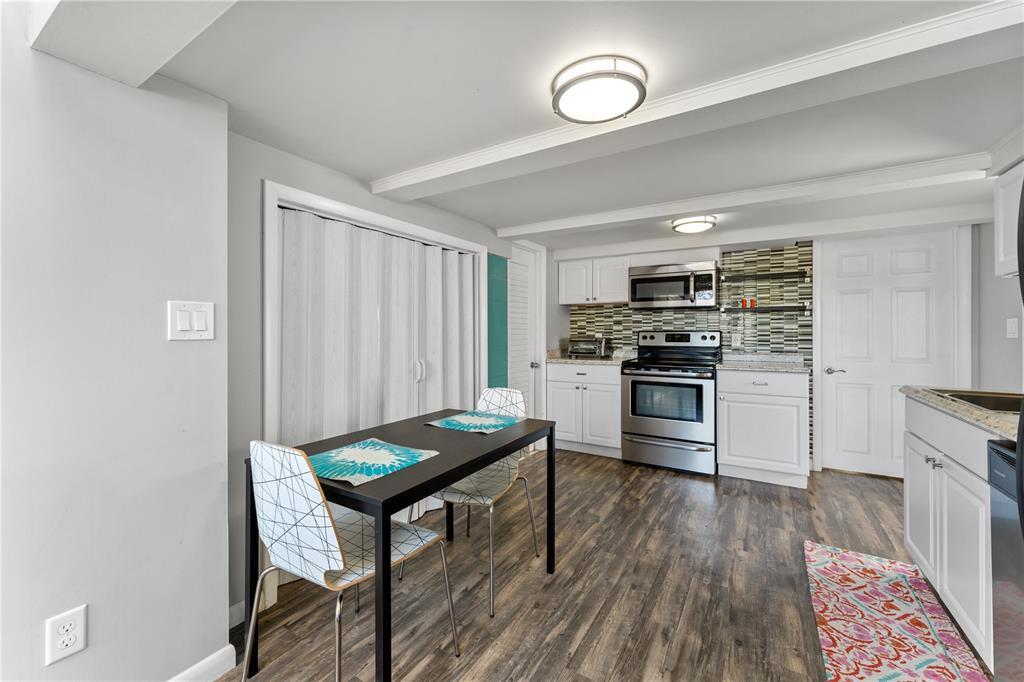 Foto principal - 2618 Monroe St
