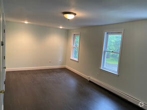 Building Photo - 13 Stanorm Dr