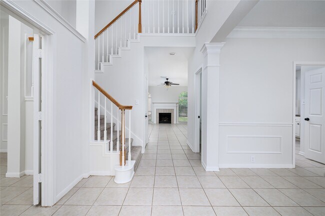 Foto del edificio - 107 N Sunny Slope Cir