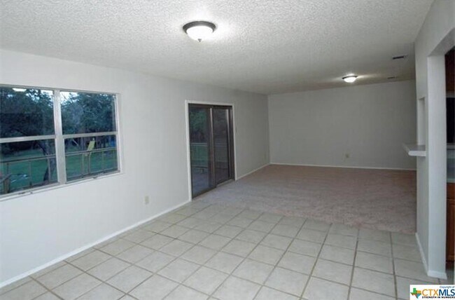 Building Photo - 2830 Oak Haven Cir