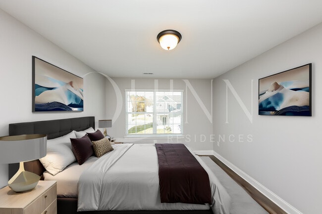 Building Photo - 2185 Miramar Cir