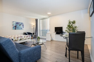 Building Photo - 67 Rue Charlotte